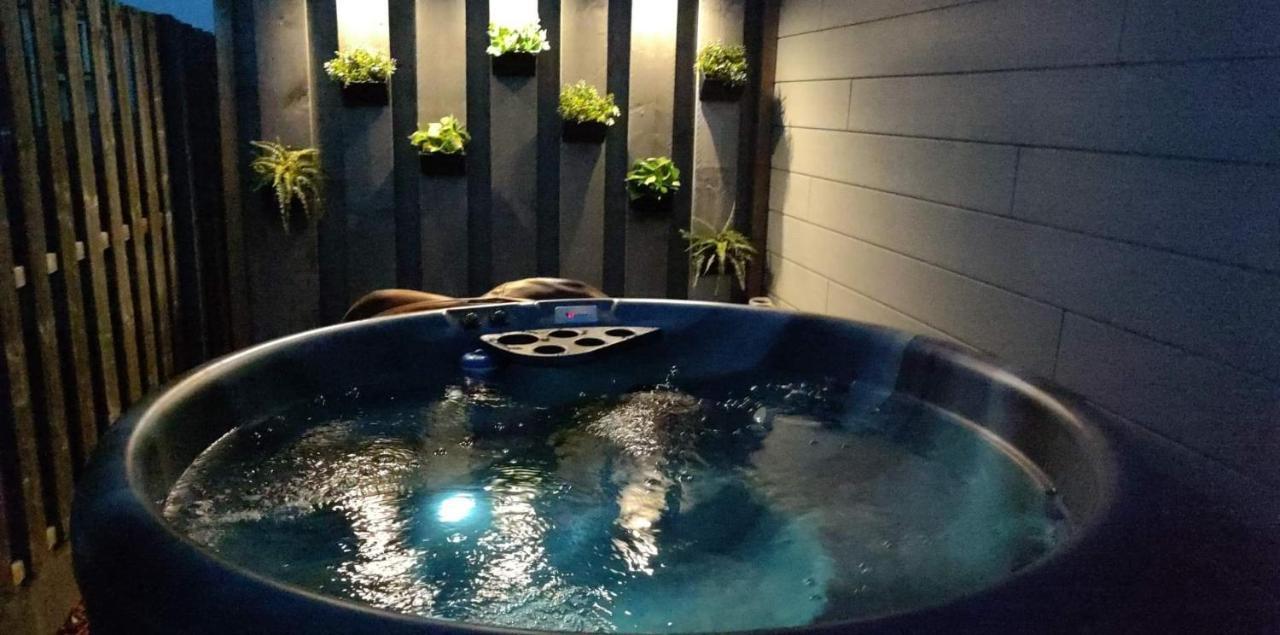 Maas Chalet Aldeneik Maaseik Kültér fotó